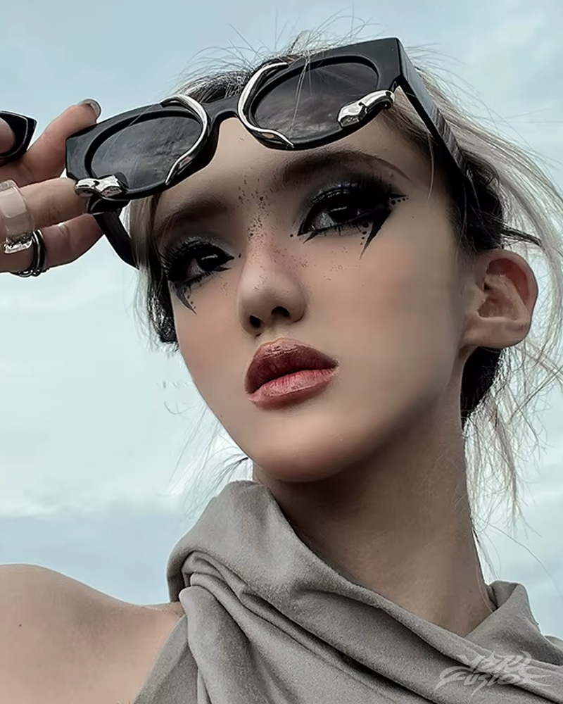 Y2K Snake Sunglasses